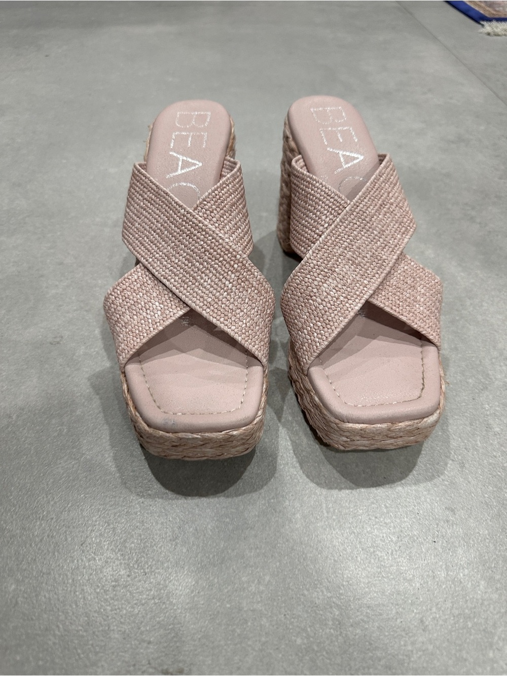 Beach Crisscross weaved Wedge Sandal - Blush Pink